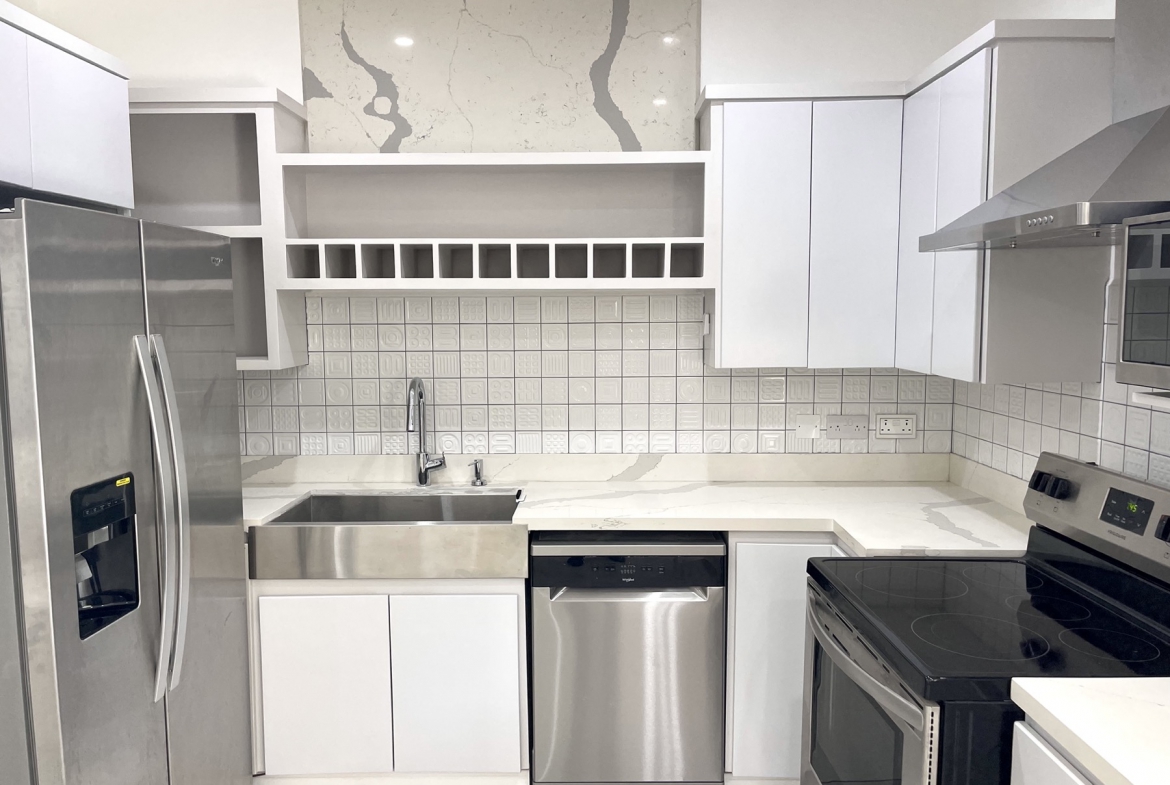 Bright Condo - Modern 2 Bedroom Apartment — photo 6