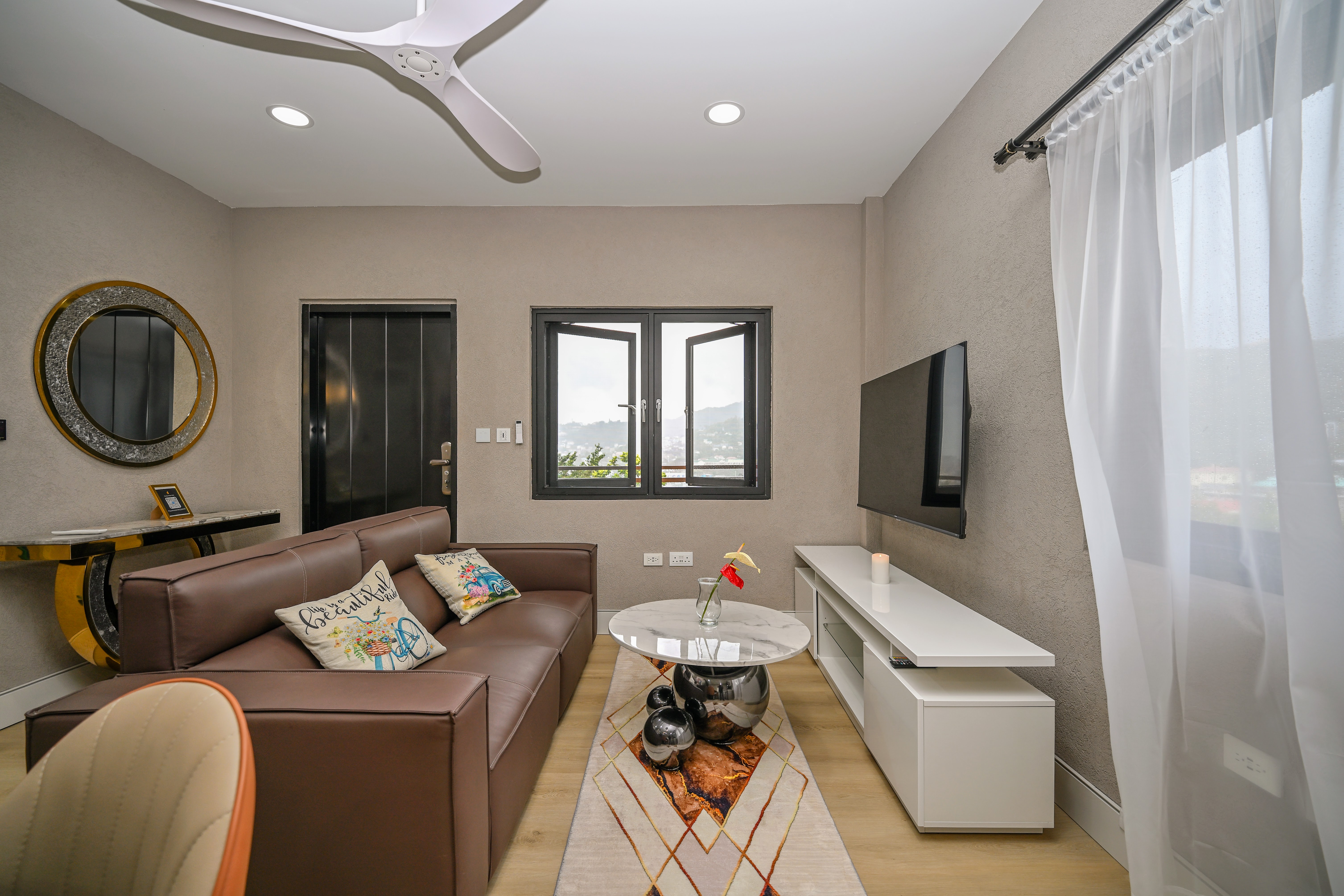 Golden Pear Villa - MSV Pine Apple Suite — photo 6