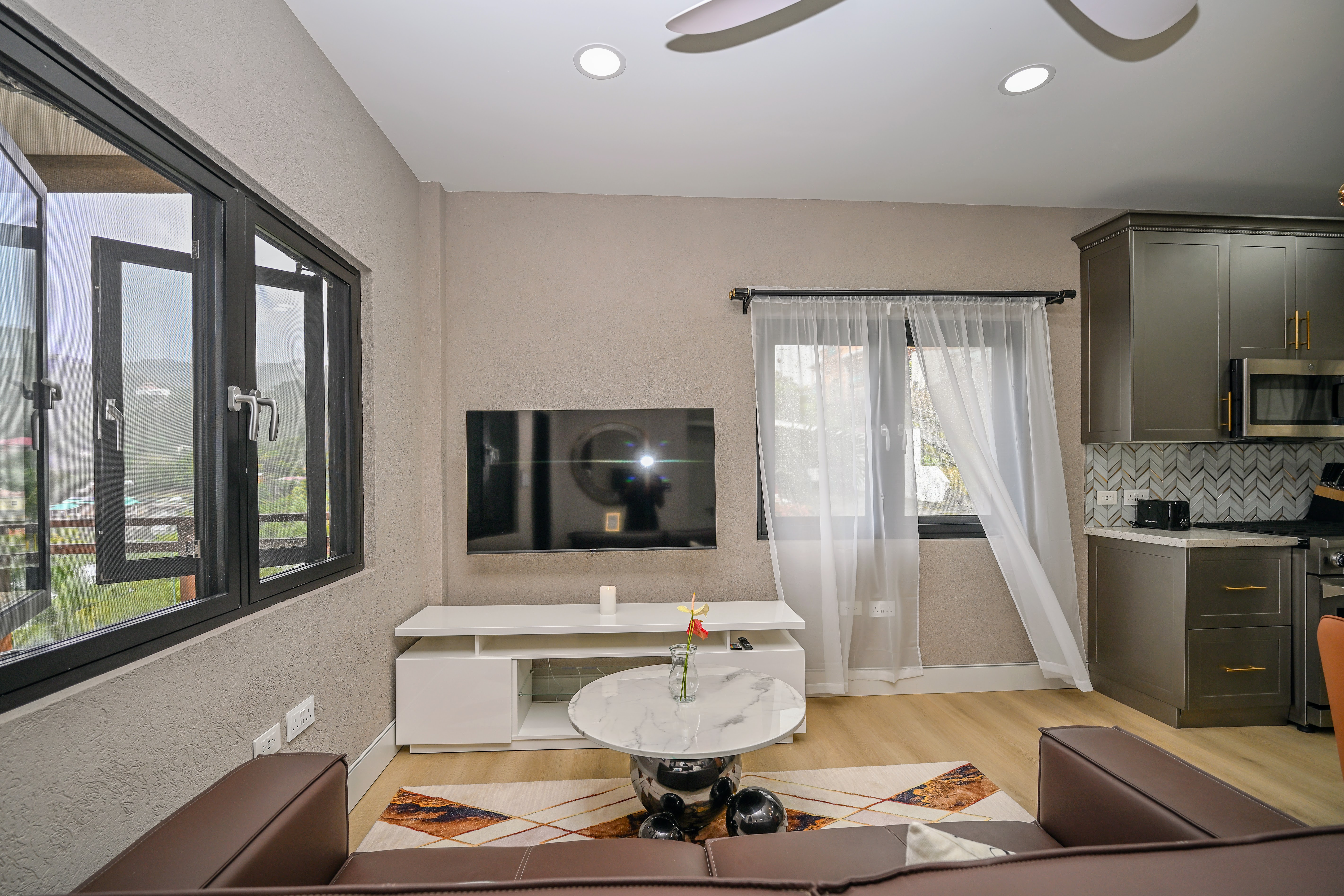 Golden Pear Villa - MSV Pine Apple Suite — photo 7