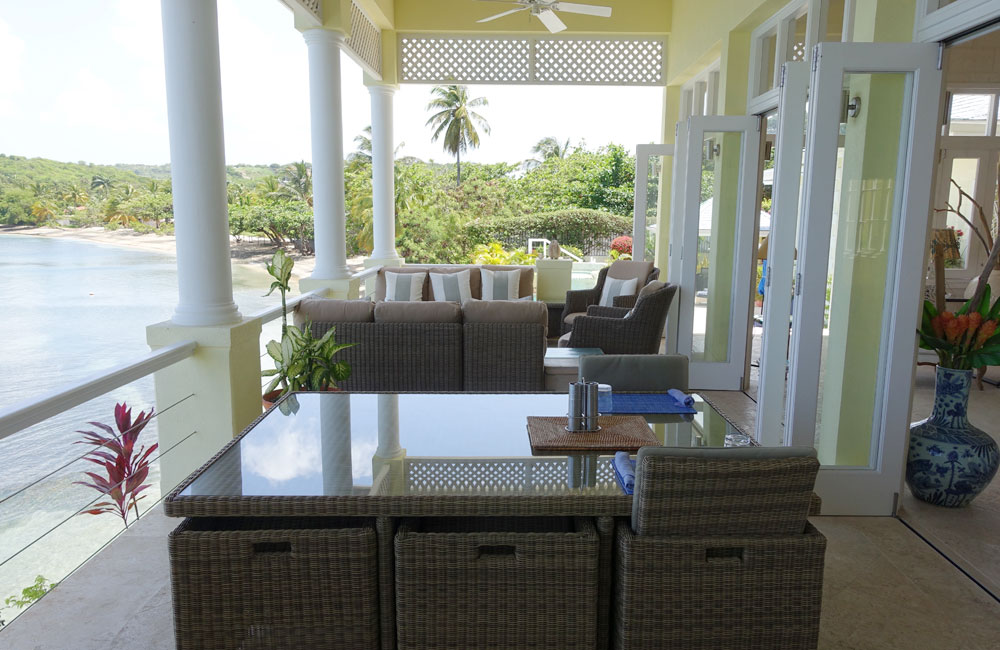 Rolling Surf - Luxury Beachside Villa — photo 6