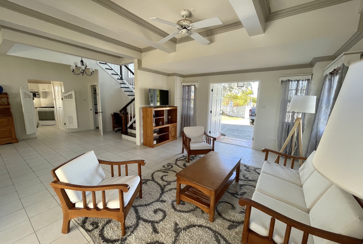Sun-Filled Villa at Coral Cove — photo 6
